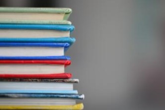 手机比鸡有什么办法能赢（什么比手机好玩）